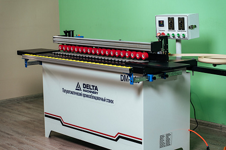 Кромкооблицовочный станок DELTAMACHINERY DM-120
